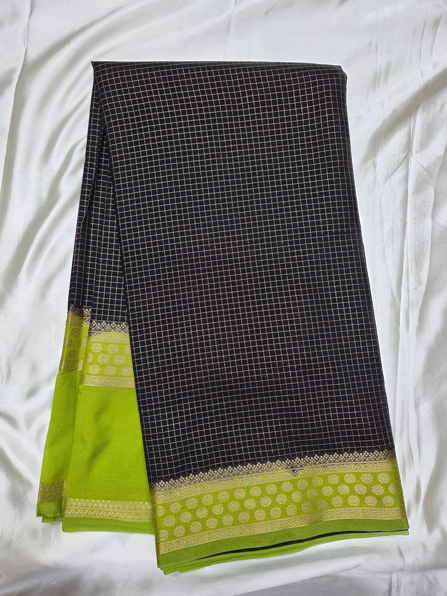 Checks Semi Crepe Saree