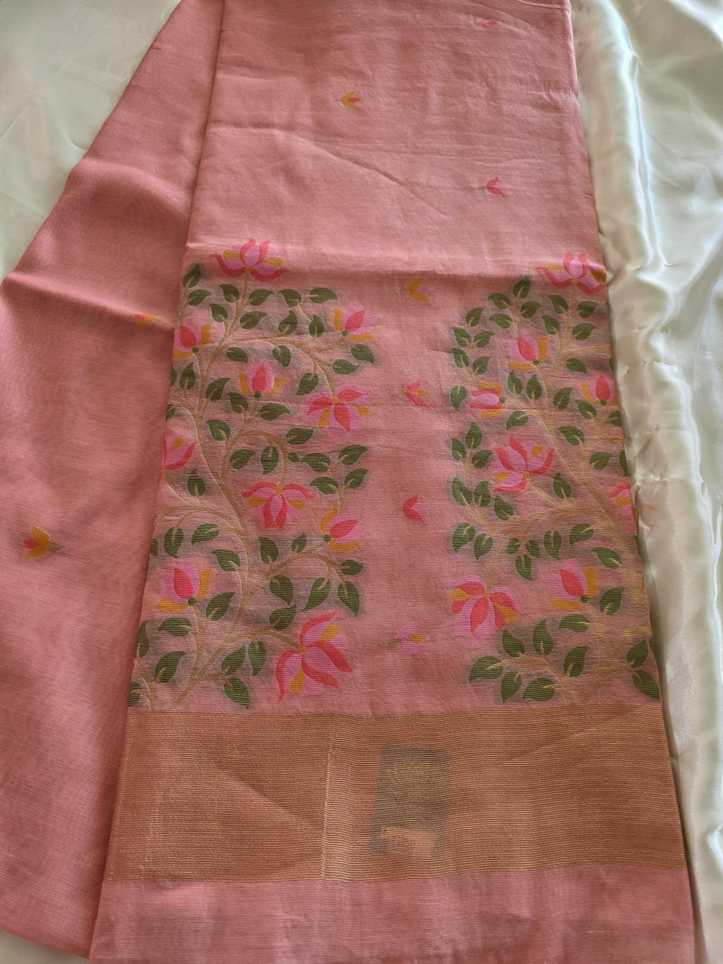 Jamdani saree